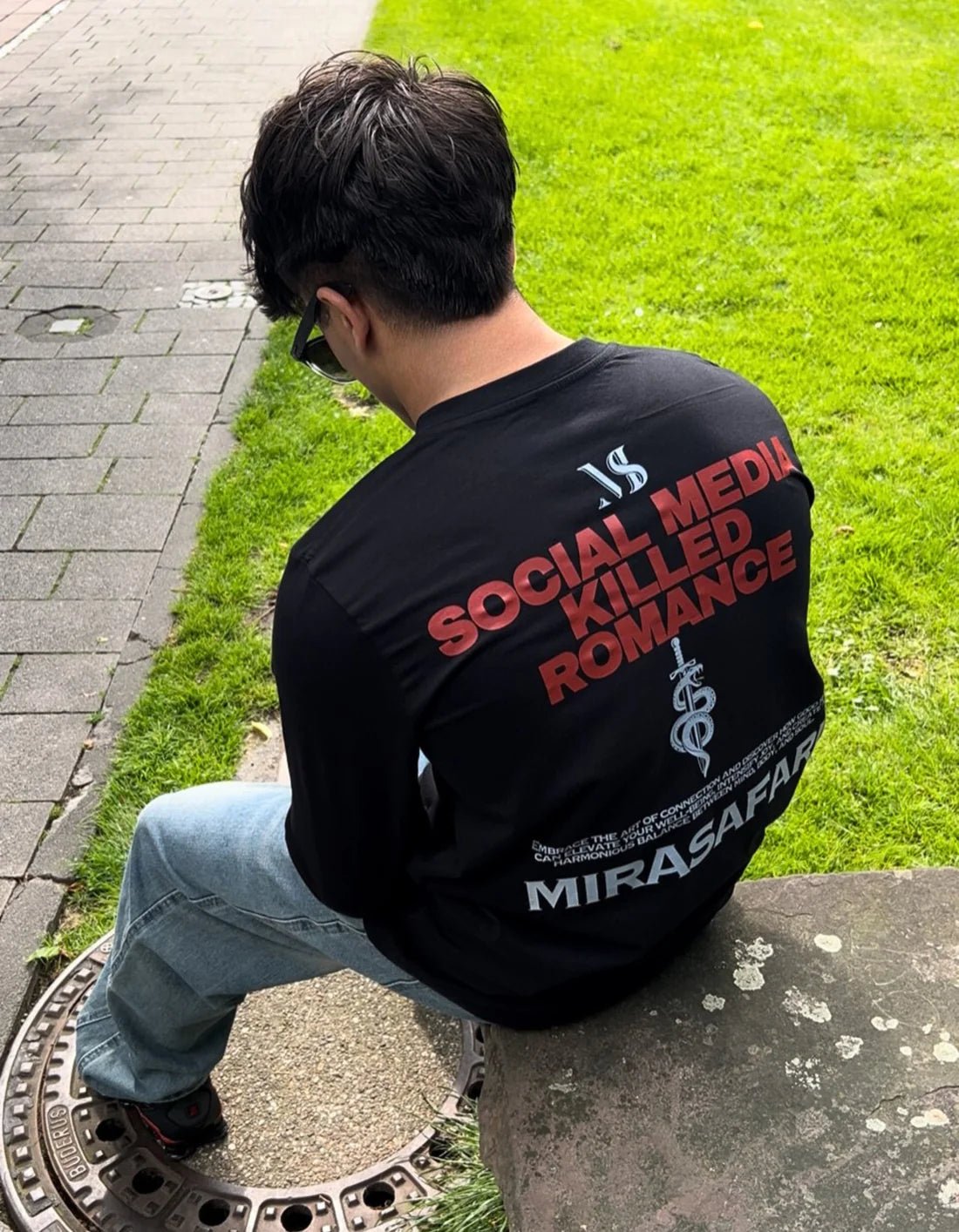 HOLY GRAIL T'shirt x ROMANCE - longsleeve - MIRASAFARI